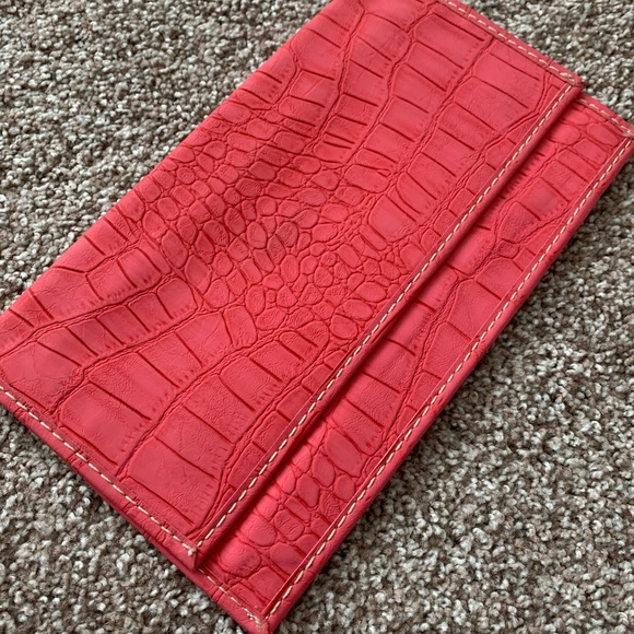 Loft Clutch - Picture 4 of 6